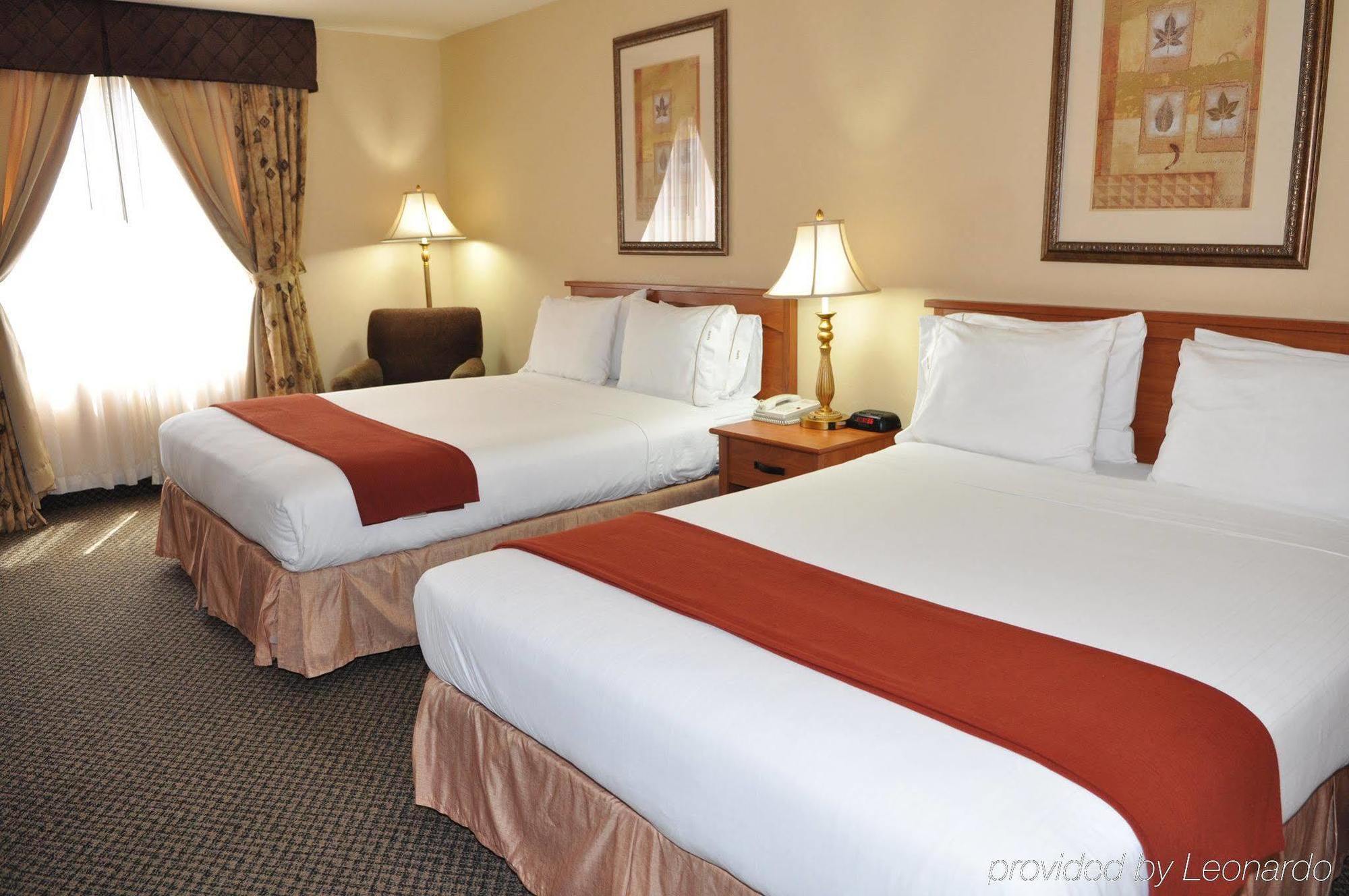 Holiday Inn Express Las Vegas-Nellis By Ihg Экстерьер фото